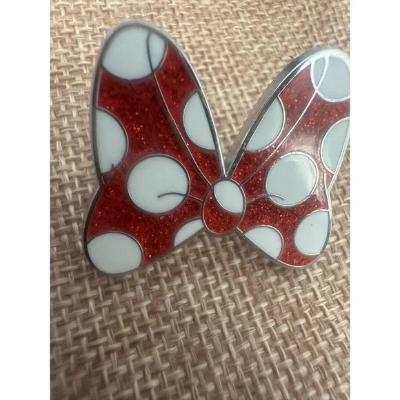 Disney Minnie Mouse Bow Enamel Pin Red Glitter Polka Dot 2017 Disney Trading - Picture 3 of 8